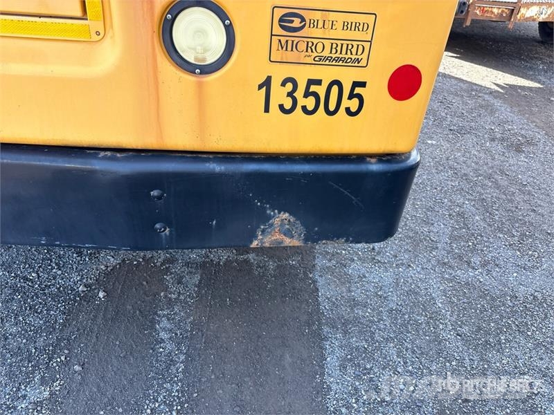 GMC Savana G4500 4x2 13-Seat School Bus Mikroautobusai