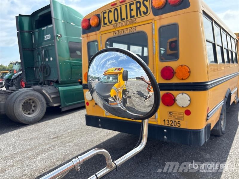 GMC Savana G4500 4x2 36-Seat School Bus Mikroautobusai