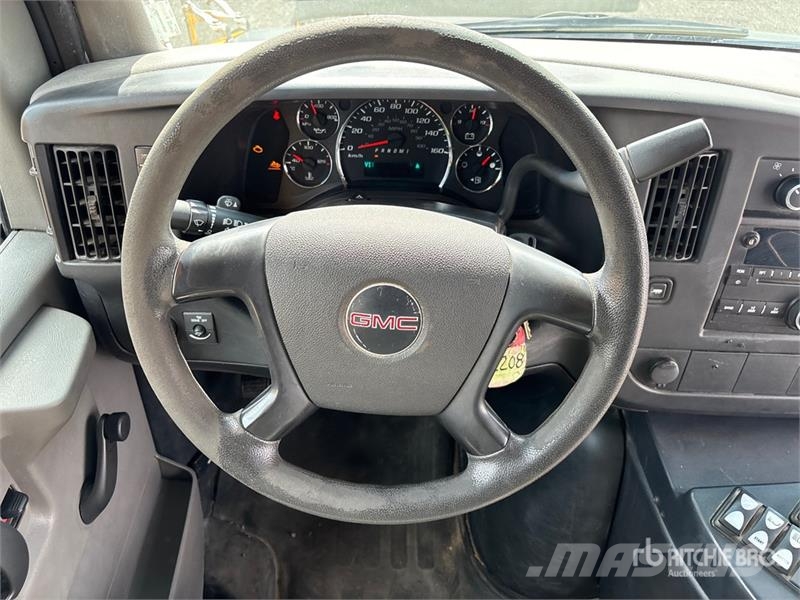GMC Savana G4500 4x2 31-Seat School Bus Mikroautobusai