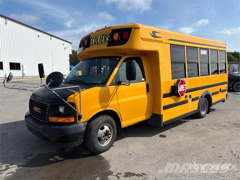 GMC Savana G4500 4x2 36-Seat School Bus Mikroautobusai