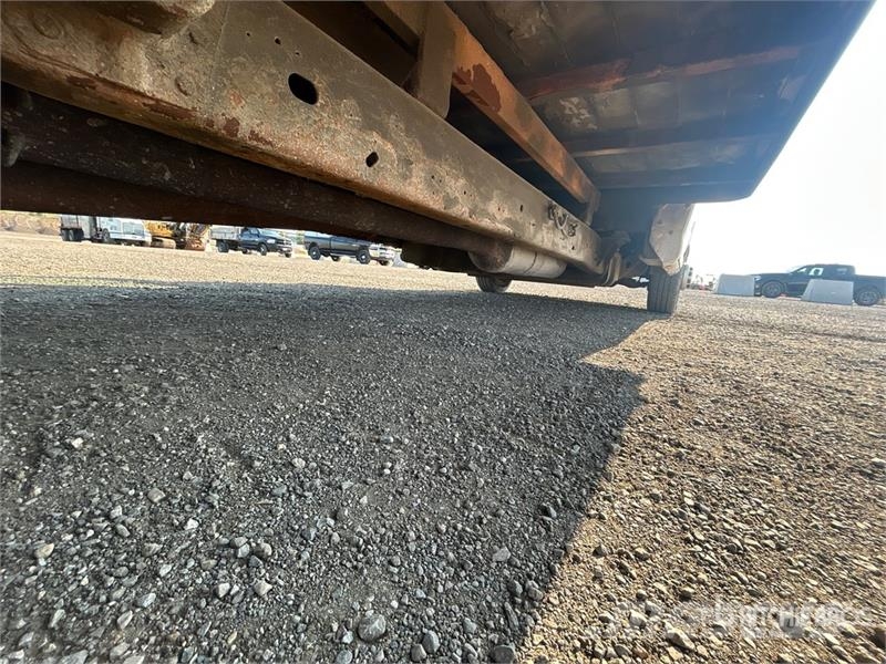 GMC Savana G4500 4x2 Van Truck Box trucks