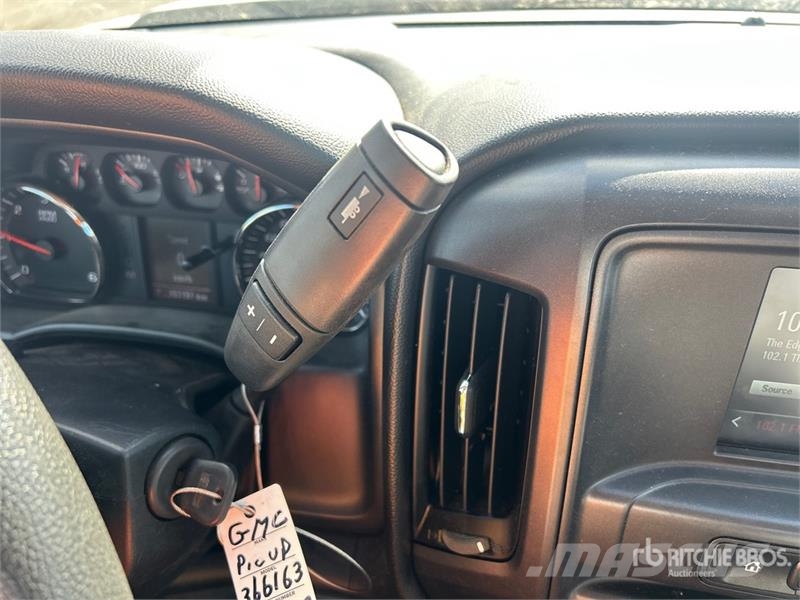 GMC Sierra 1500 Inne