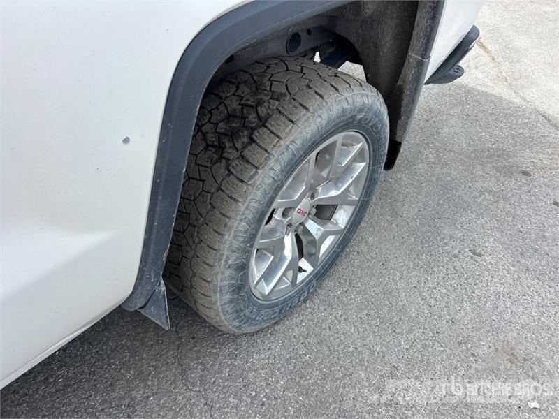 GMC Sierra 1500 Muu