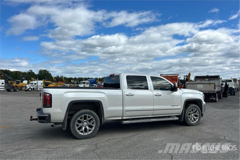 GMC Sierra 1500 Muu