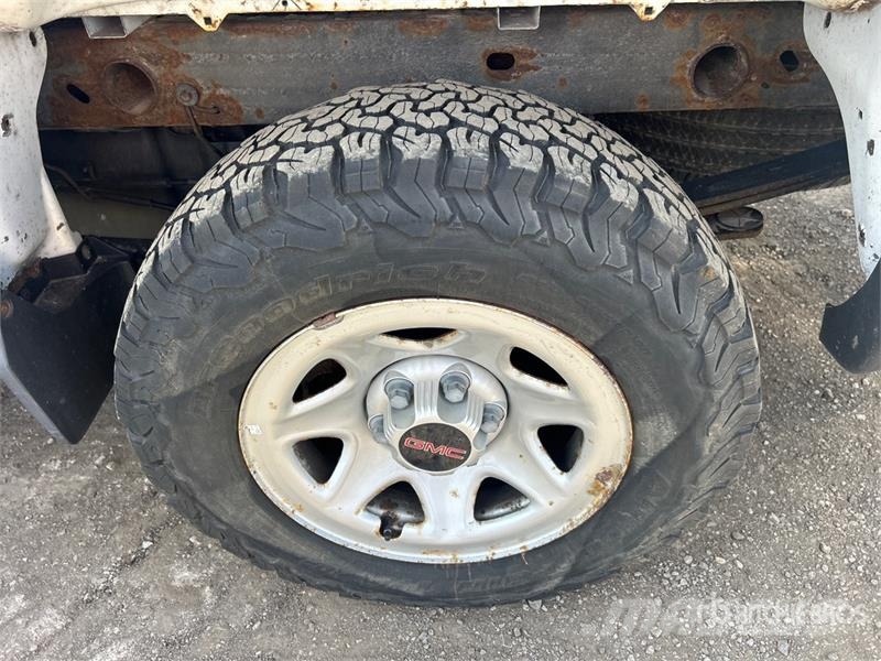 GMC Sierra 1500 Inne