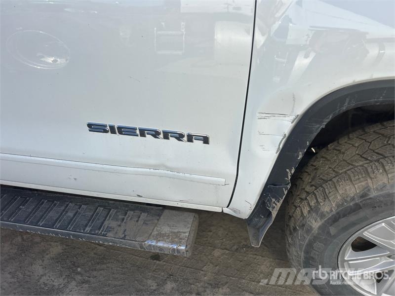 GMC Sierra 1500 Muu