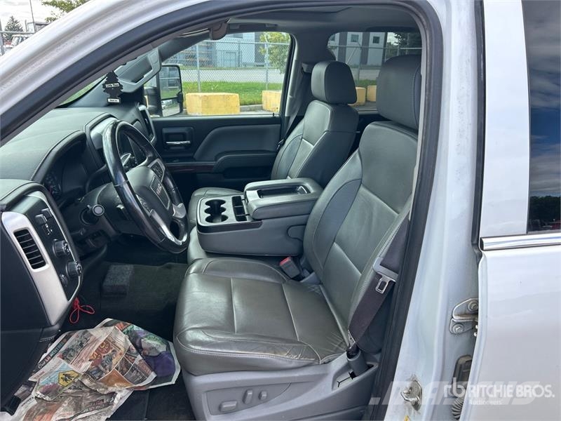 GMC Sierra 1500 Muu