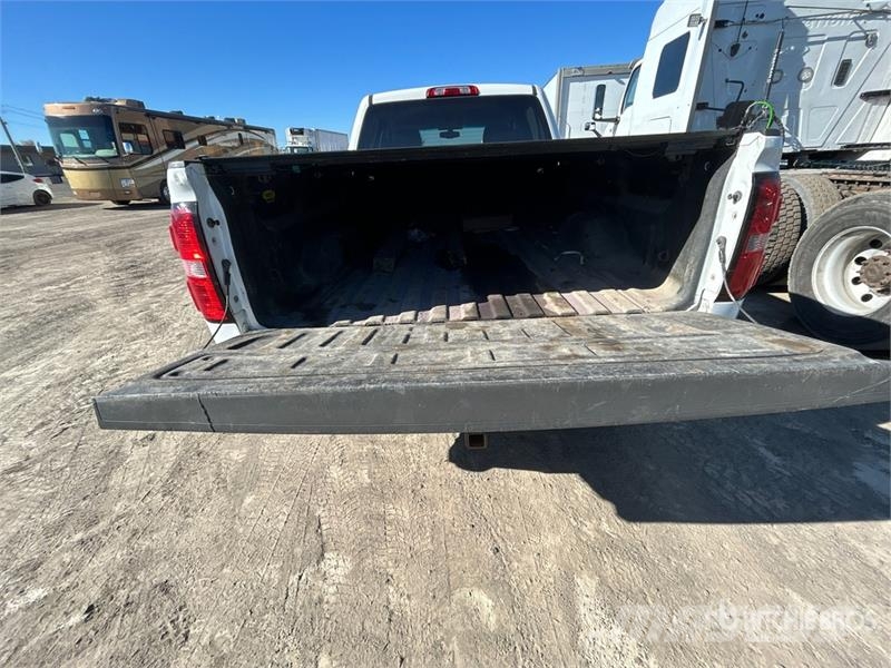GMC Sierra 1500 Muu