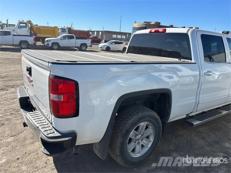 GMC Sierra 1500 Muu