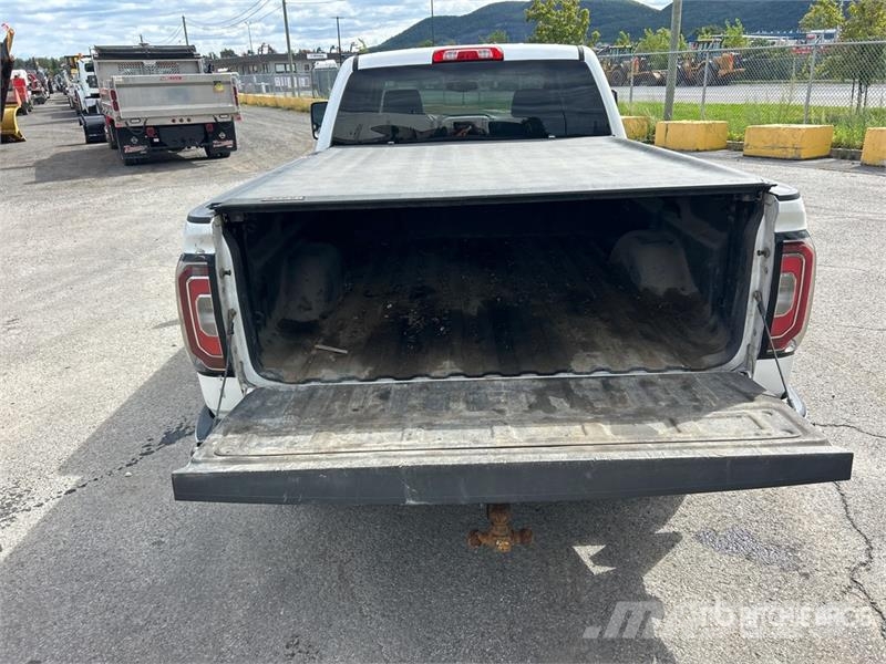 GMC Sierra 1500 Muu