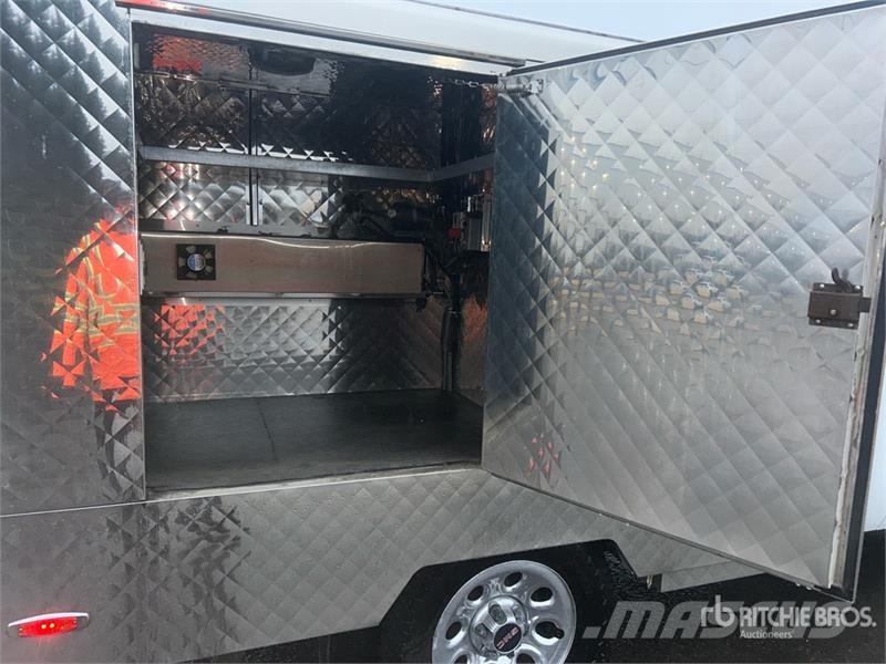 GMC Sierra 1500 4x2 Food Concession Truck (Inoperable) Ostali kamioni