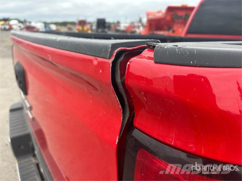 GMC Sierra 2500 Прочие фургоны