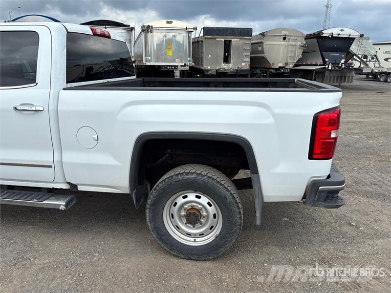 GMC Sierra 2500 其他