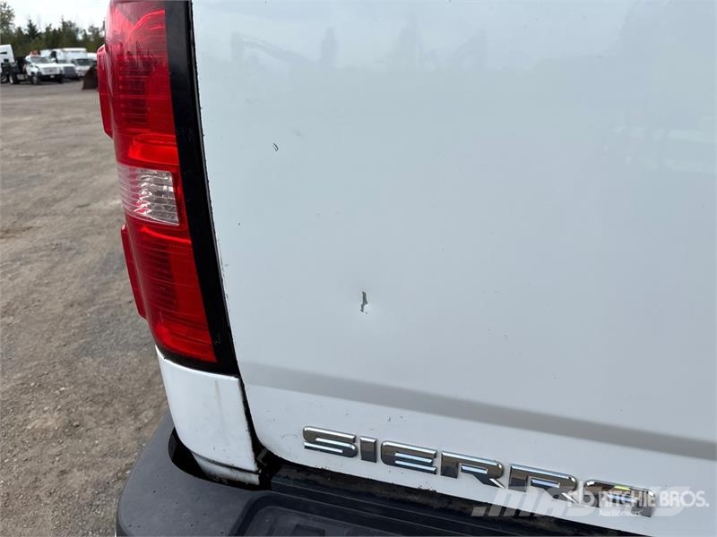 GMC Sierra 2500 其他