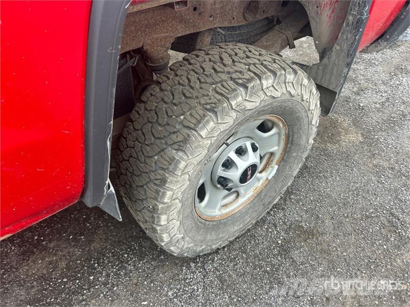 GMC Sierra 2500 Прочие фургоны