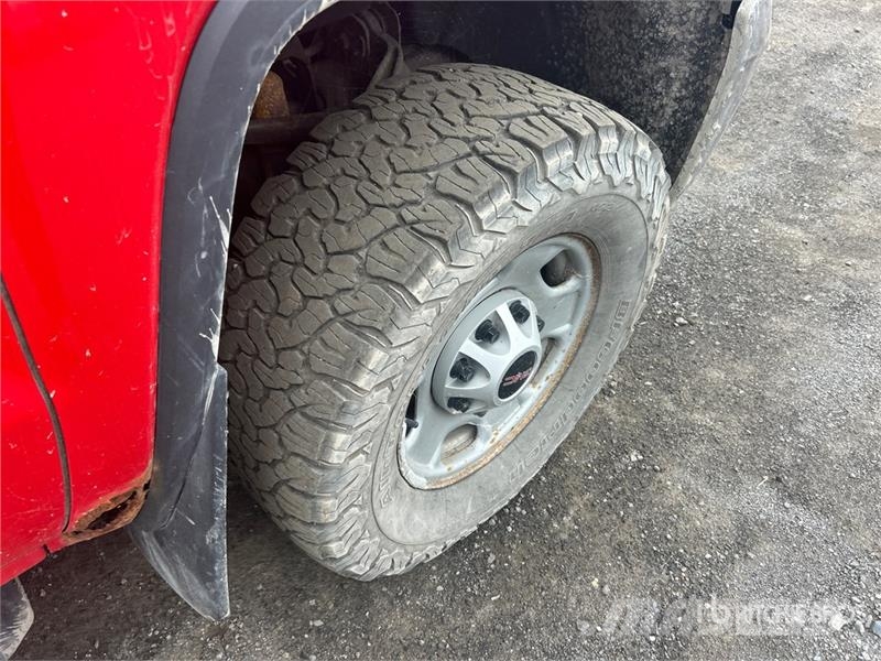 GMC Sierra 2500 Прочие фургоны