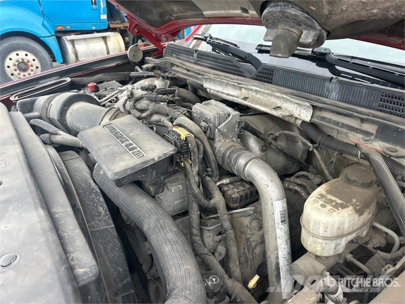 GMC Sierra 2500 Прочие фургоны