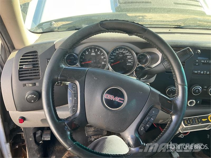 GMC Sierra 2500 其他