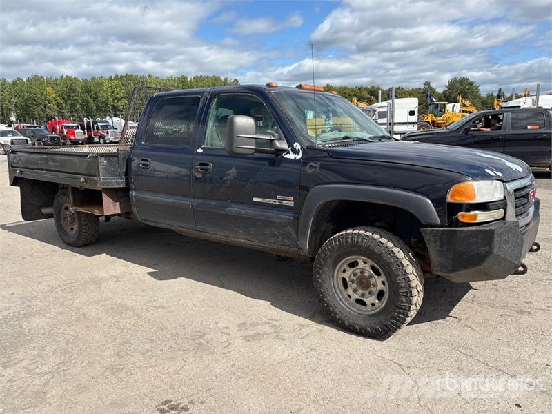 GMC Sierra 2500 4x2 Flatbed Truck Madelautod