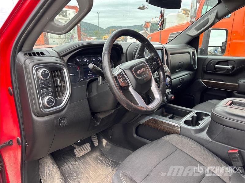 GMC Sierra 2500HD Muu
