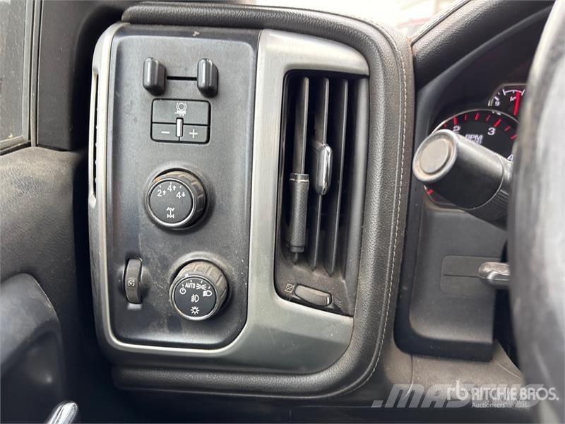 GMC Sierra 2500HD Muu