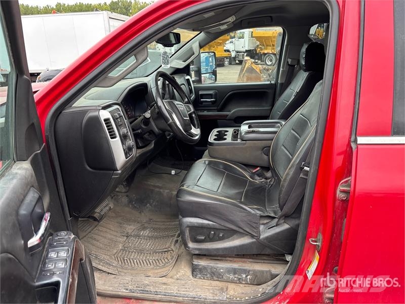 GMC Sierra 2500HD Muu