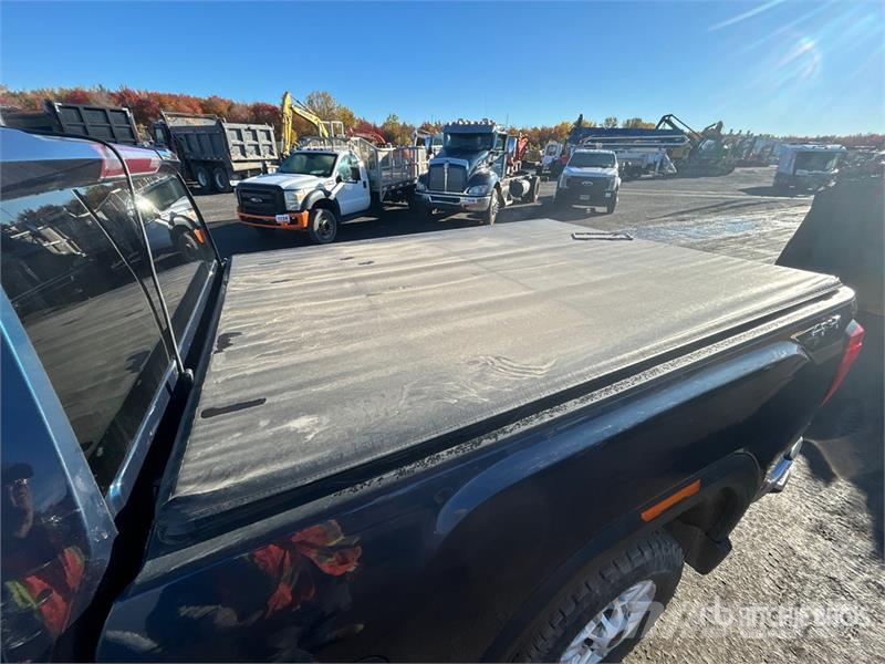 GMC Sierra 2500HD Další