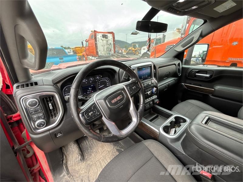 GMC Sierra 2500HD Muu