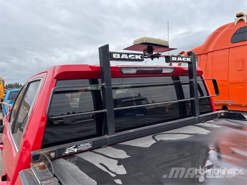 GMC Sierra 2500HD Muu