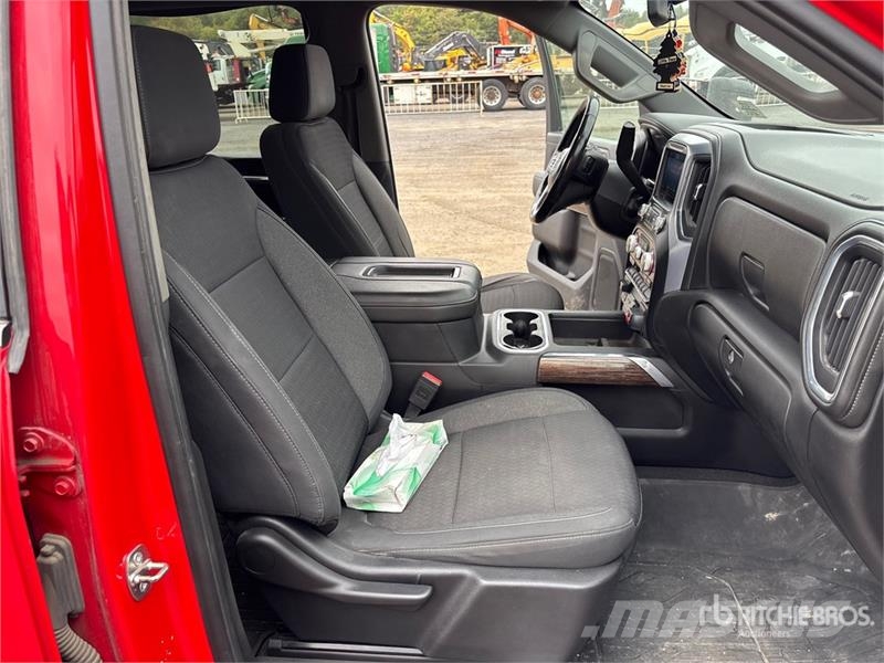 GMC Sierra 2500HD Muu