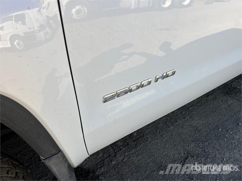 GMC Sierra 2500HD Andere Transporter