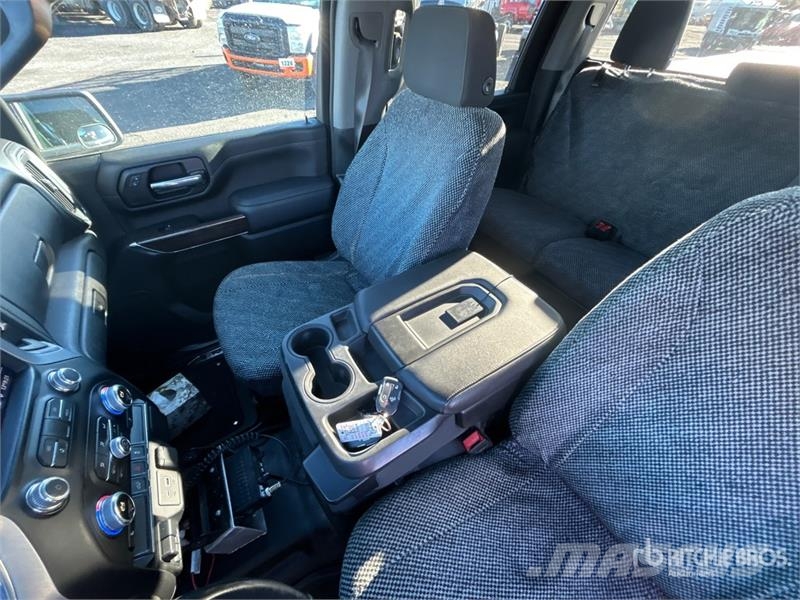 GMC Sierra 2500HD Další