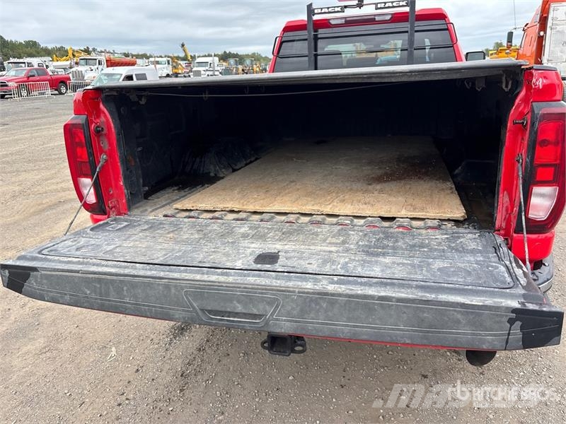 GMC Sierra 2500HD Muu