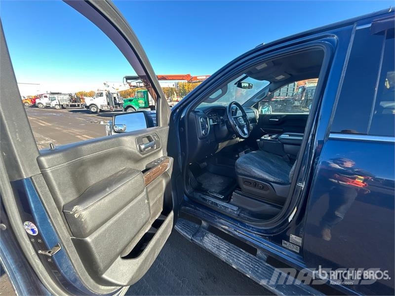 GMC Sierra 2500HD Další