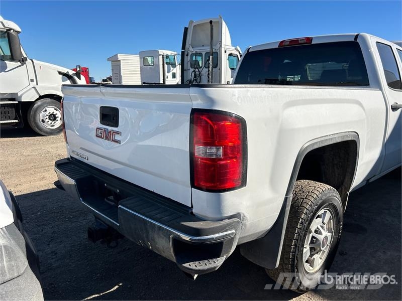 GMC Sierra 2500HD Andere Transporter
