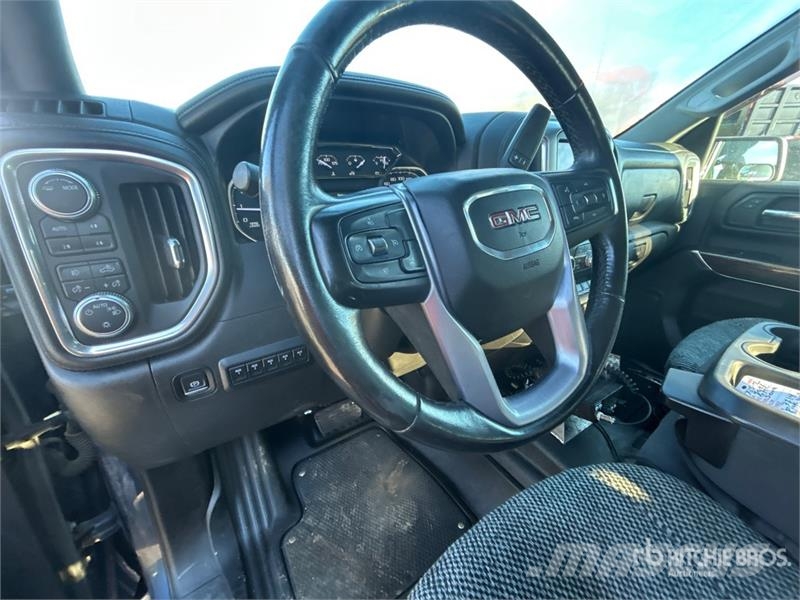 GMC Sierra 2500HD Další