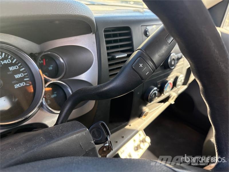 GMC Sierra 2500HD Other