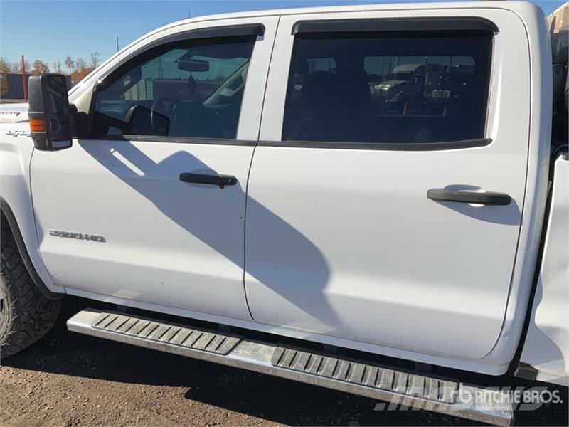 GMC Sierra 2500HD Outros