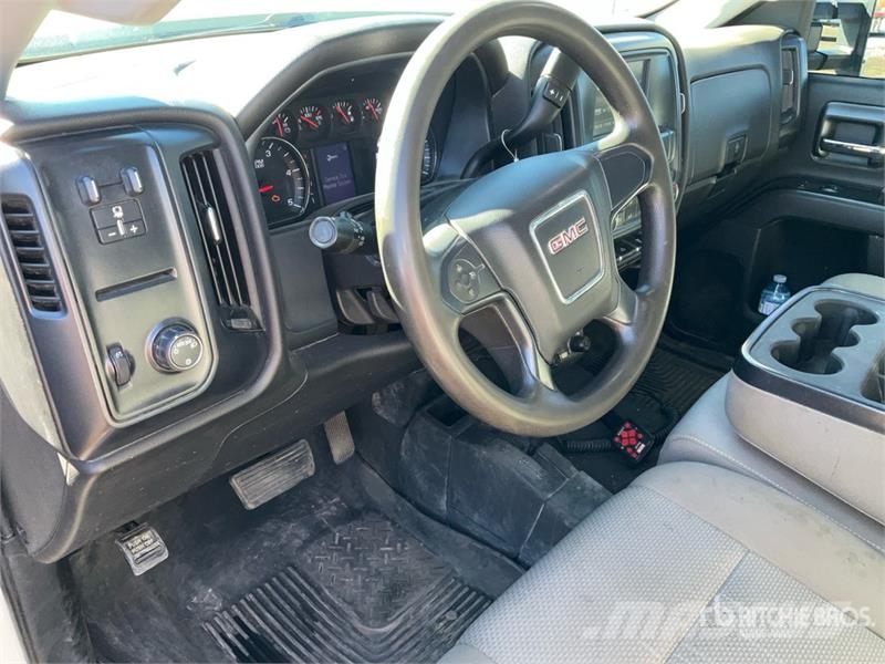 GMC Sierra 2500HD Outros