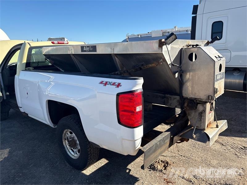 GMC Sierra 2500HD Other