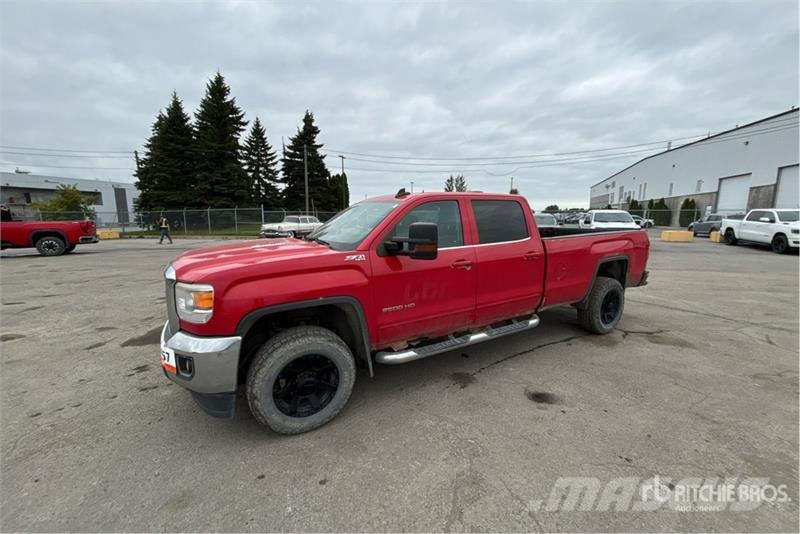 GMC Sierra 2500HD Muu
