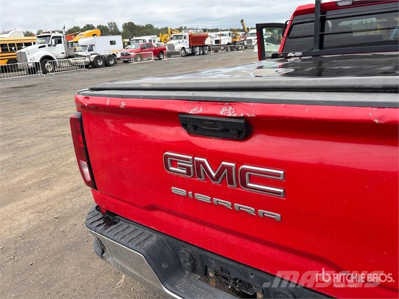 GMC Sierra 2500HD Muu