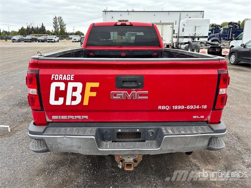 GMC Sierra 2500HD Muu