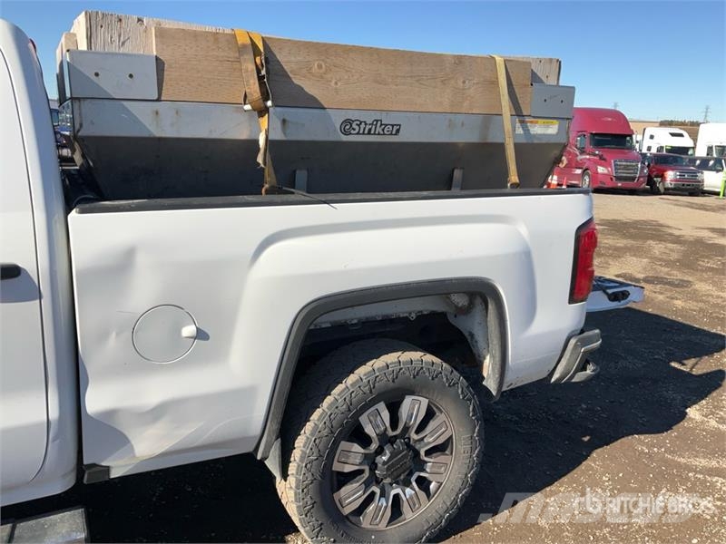 GMC Sierra 2500HD Outros