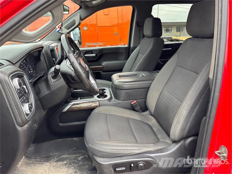 GMC Sierra 2500HD Muu