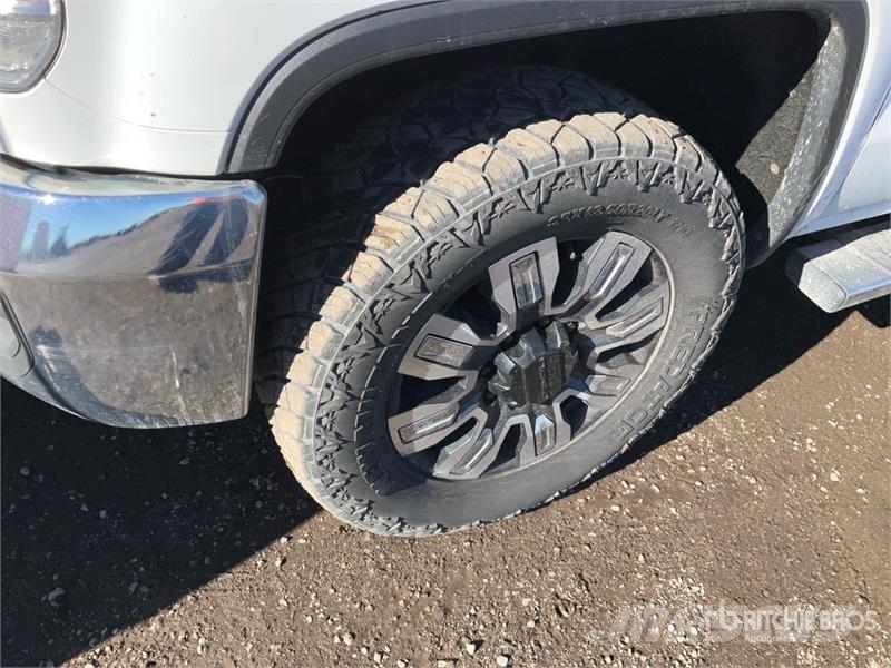 GMC Sierra 2500HD Outros