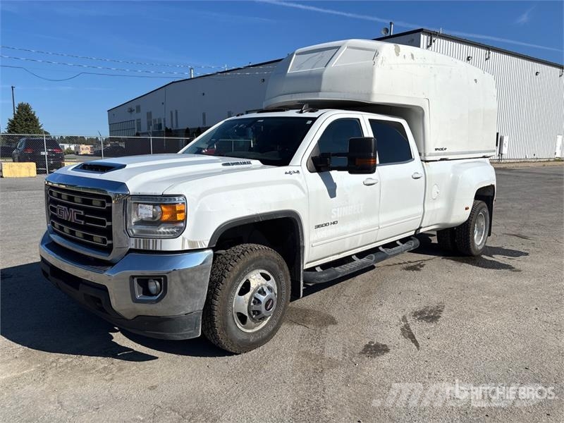 GMC Sierra 3500 4x4 Crew Cab Pickup Ostalo