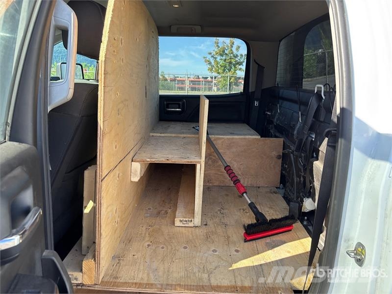 GMC Sierra 3500 4x4 Crew Cab Pickup Ostalo