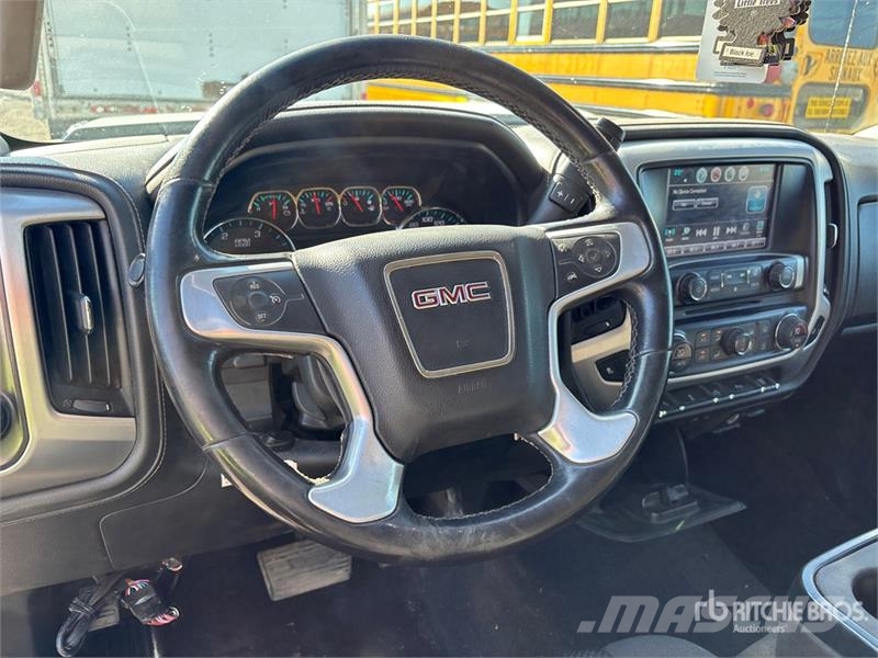 GMC Sierra 3500 4x4 Crew Cab Pickup Ostalo