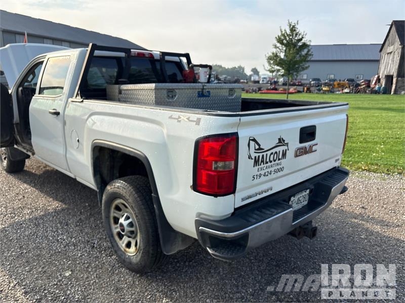 GMC Sierra 3500 Sierra 4x4 Crew Cab Pickup Ostalo